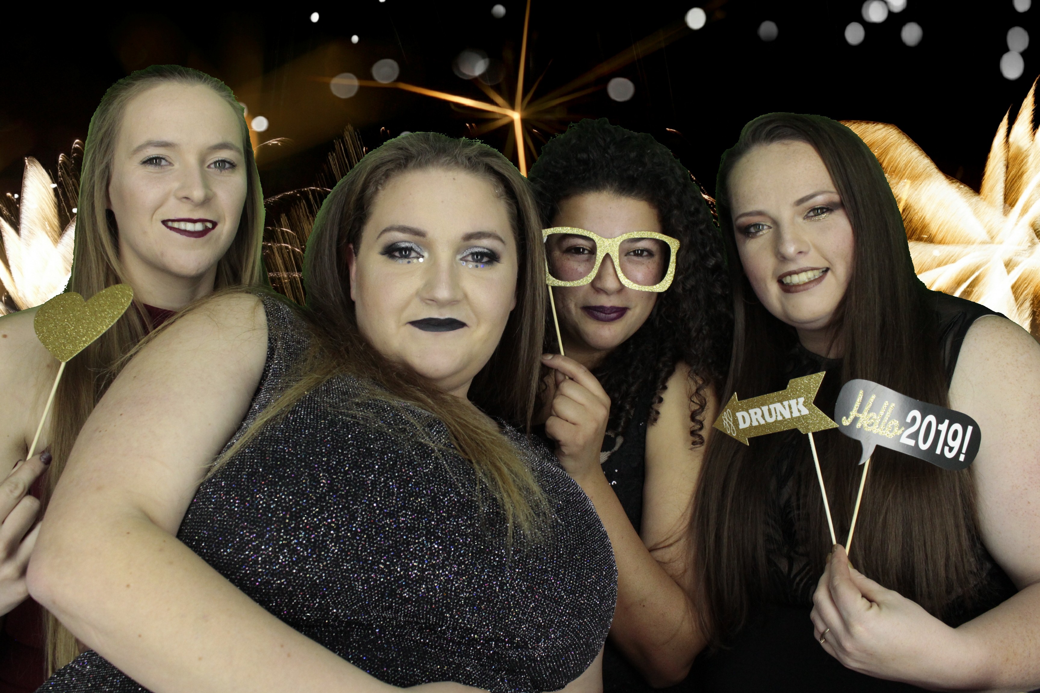 New Years Eve Party Silvermere | View more photos from the event at gallery.myphotoboothexperience.co.uk/u/MyPhotoBoothExperienceLtd/New-Years-Eve-Party-Silvermere